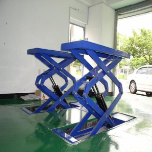 二手汽車舉升機轉讓價格多少合理